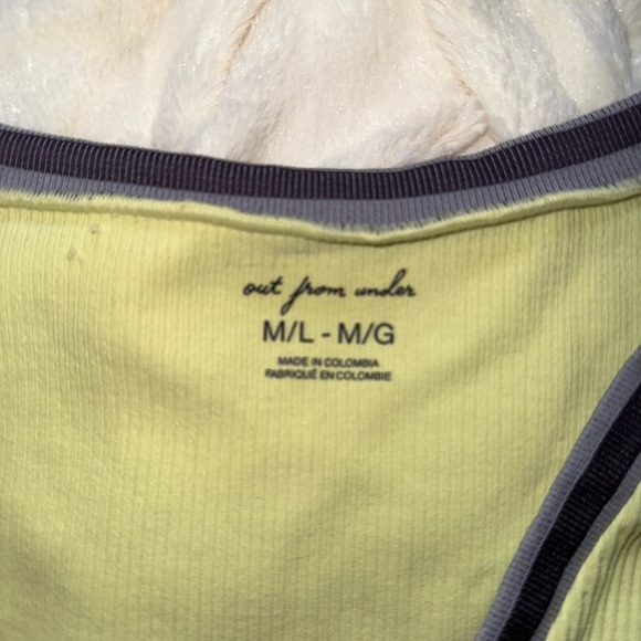 Women's Green Wrap Top - Picture 2 of 3